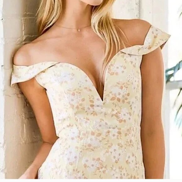 Lulus Favorite Song Dress Floral Jacquard Off The Shoulder Mini Yellow NWT M - Picture 5 of 8